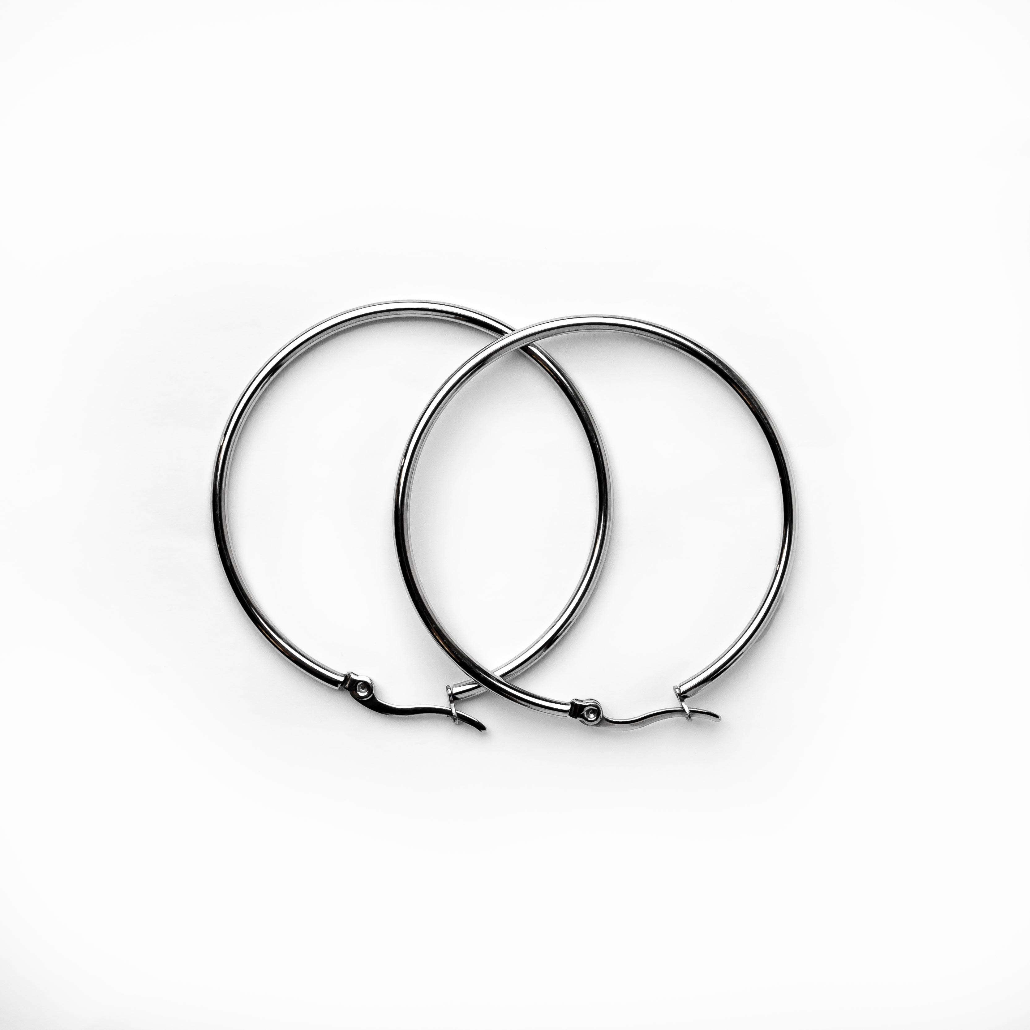 Vēra Hoops Earrings