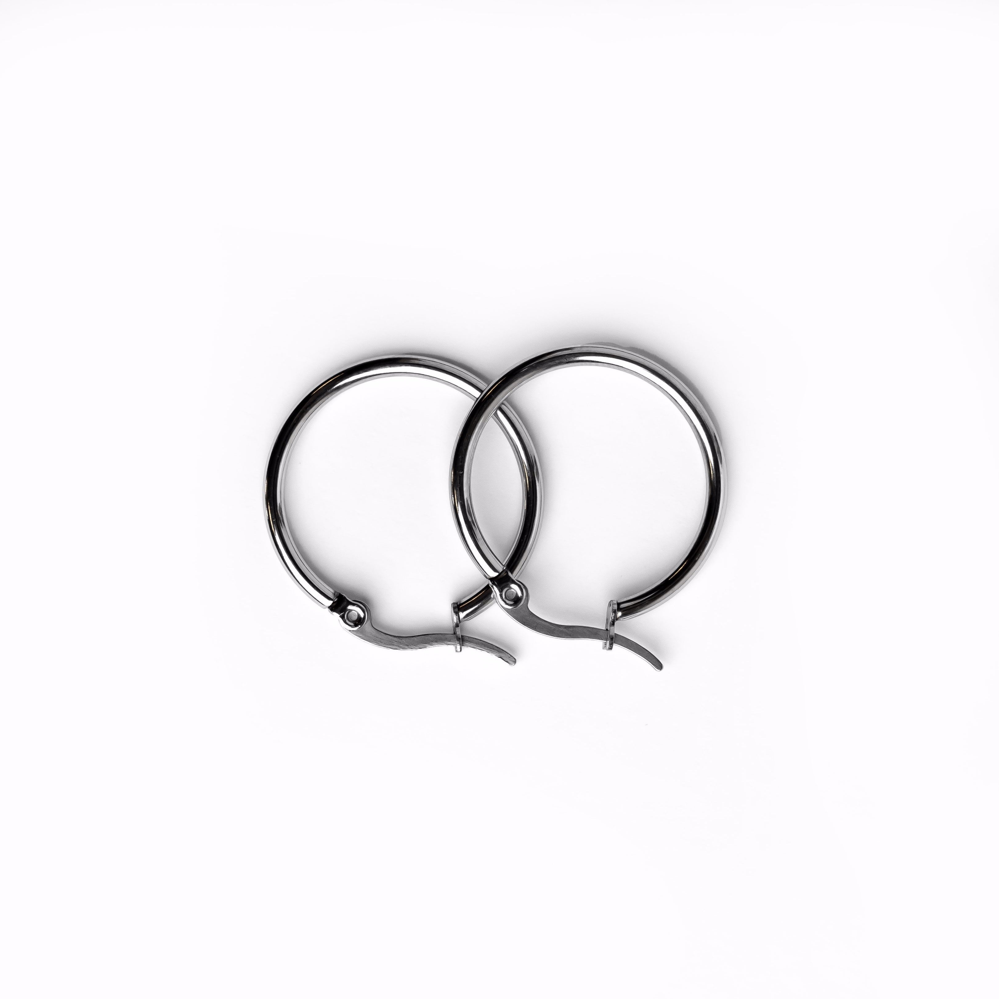 Vēra Hoops Earrings