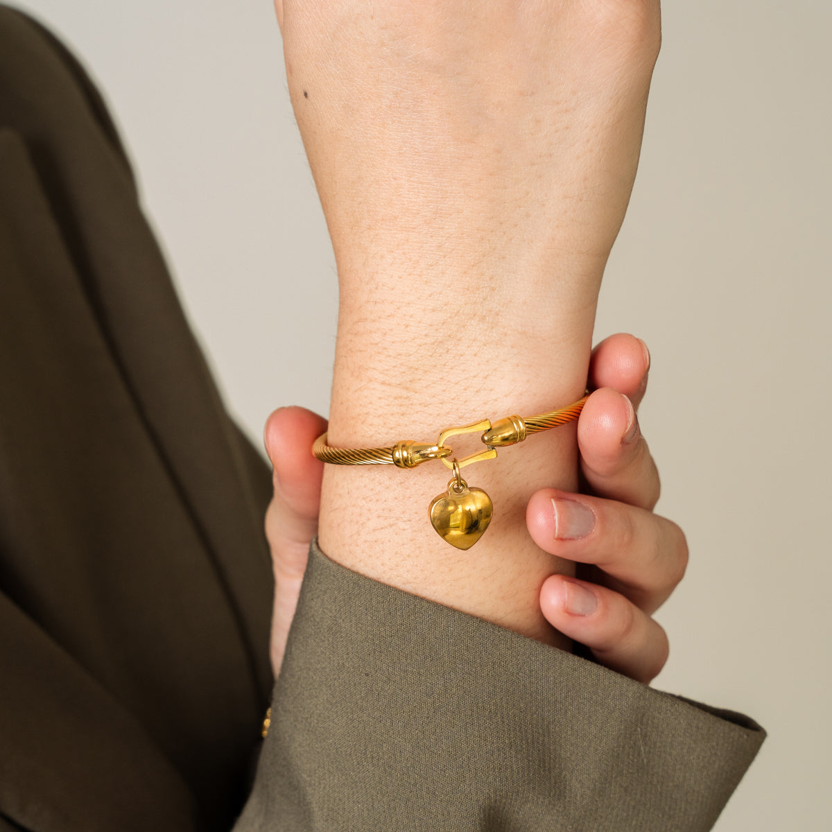 Aurum Heart Bracelet